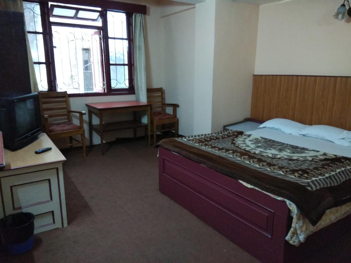 Hotel Mansarovar ダージリン エクステリア 写真