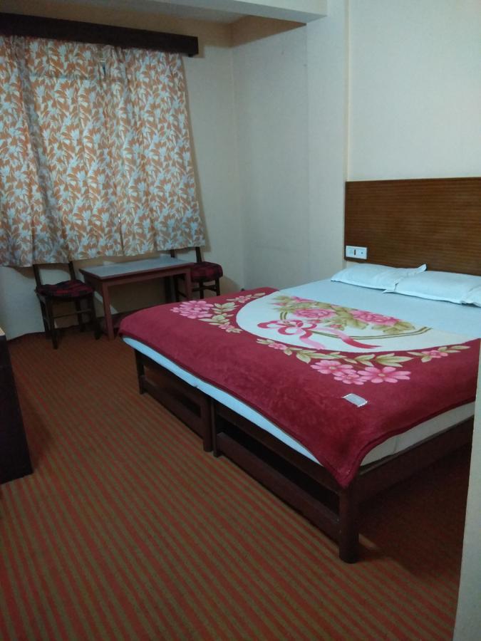 Hotel Mansarovar ダージリン エクステリア 写真